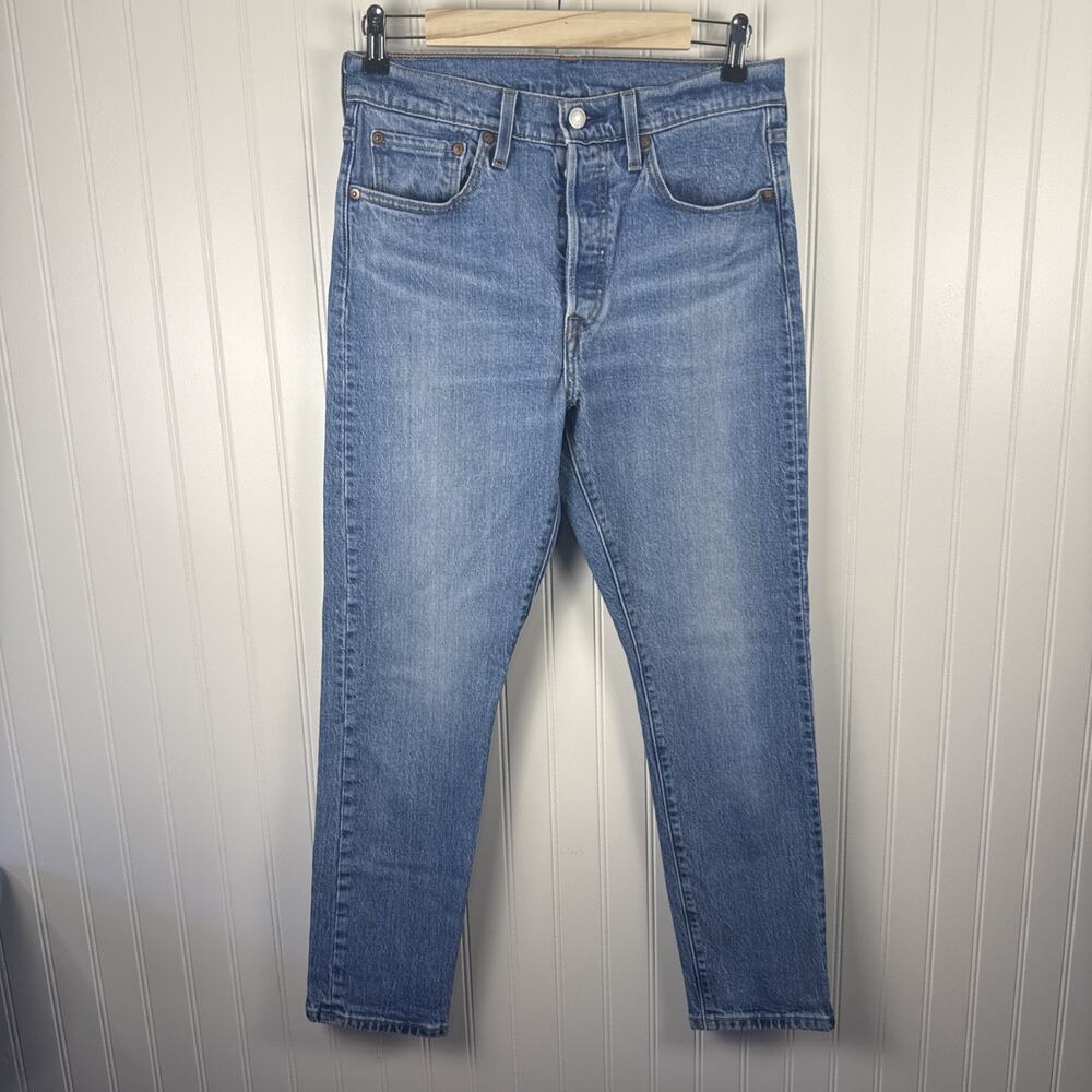 Levi's 501 Women's Size 28x28 Skinny Button Fly High Rise Light Wash Denim Jeans